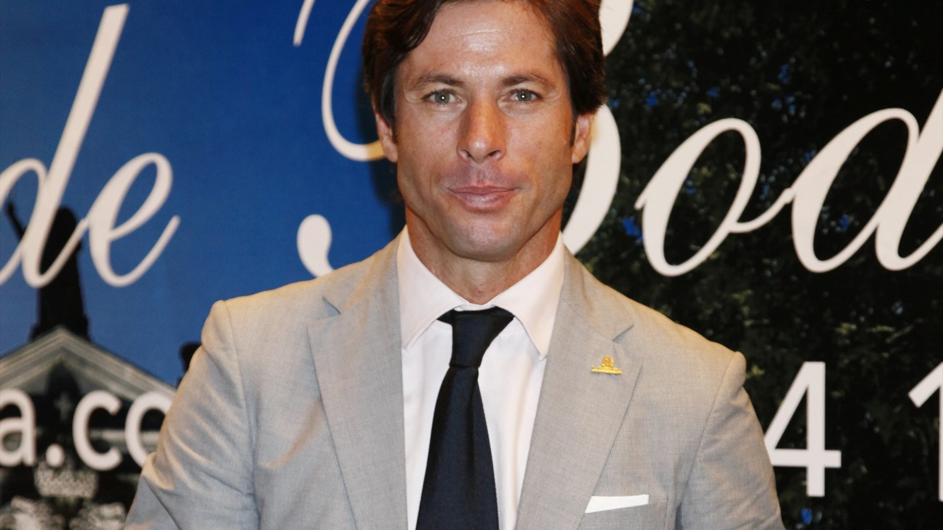 El torero José Antonio Canales Rivera ingresa en el hospital tras sufrir la cogida de un toro 