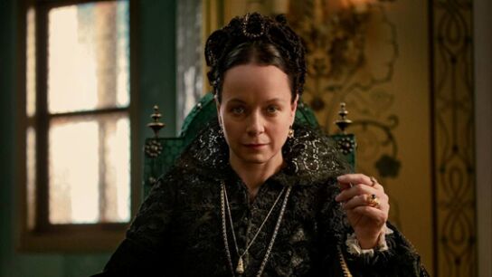 Samantha Morton es la protagonista de 'The serpent queen'.