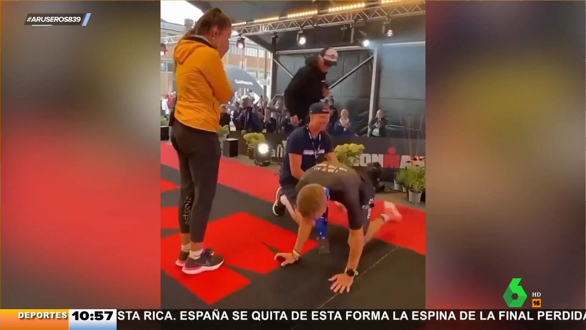 Un atleta pide matrimonio a su novia justo tras finalizar un Ironman y esto es lo que pasa