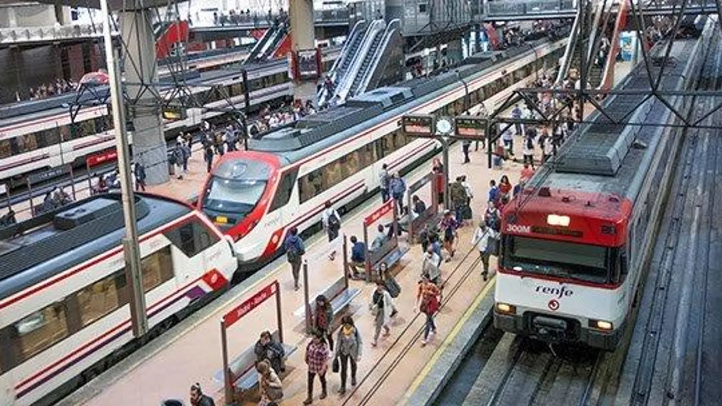 Renfe retira el abono gratuito por uso irregular reiterado a más de 70 viajeros Renfe retira el abono gratuito por uso irregular reiterado a más de 70 viajeros