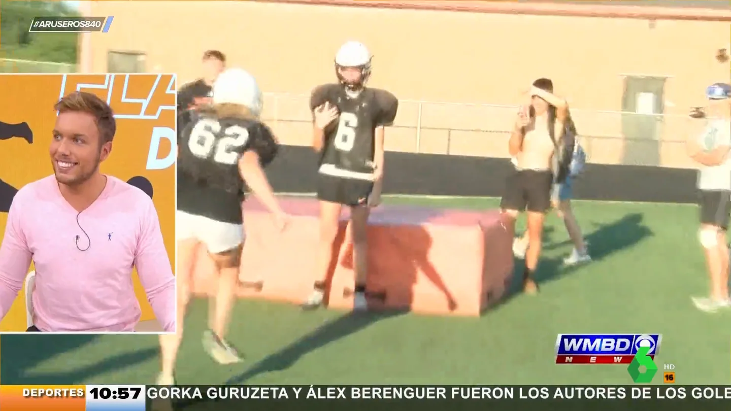 Los fuertes placajes de las madres de los jugadores de un equipo de fútbol americano a sus hijos Los fuertes placajes de las madres de los jugadores de un equipo de fútbol americano a sus hijos