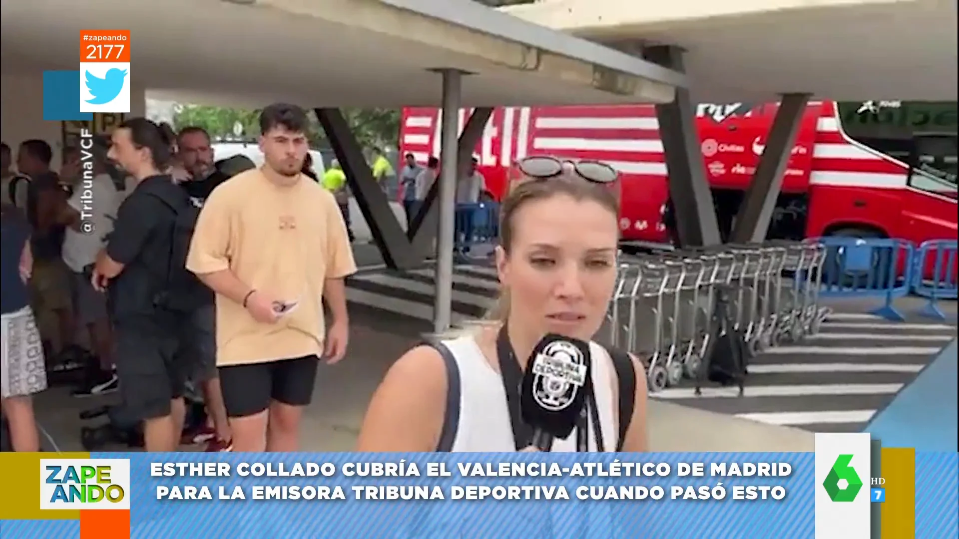 El momento en el que la periodista deportiva Esther Collado sale corriendo en pleno directo cuando la grúa se lleva su coche