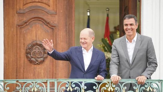El canciller Scholz acompaña al presidente Sánchez en el palacio de Meseberg. El canciller Scholz acompaña al presidente Sánchez en el palacio de Meseberg.