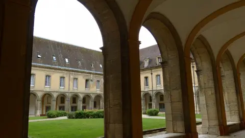 Abadía de Cluny Abadía de Cluny
