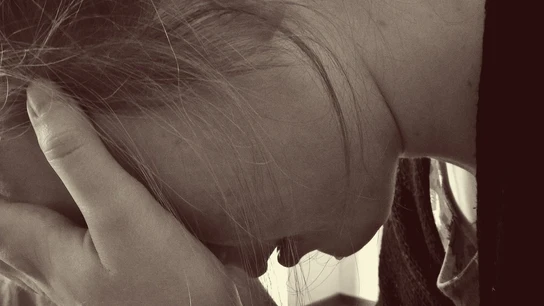 El suicidio en los menores: estas son las señales de alerta para saber si los hijos están sufriendo El suicidio en los menores: estas son las señales de alerta para saber si los hijos están sufriendo