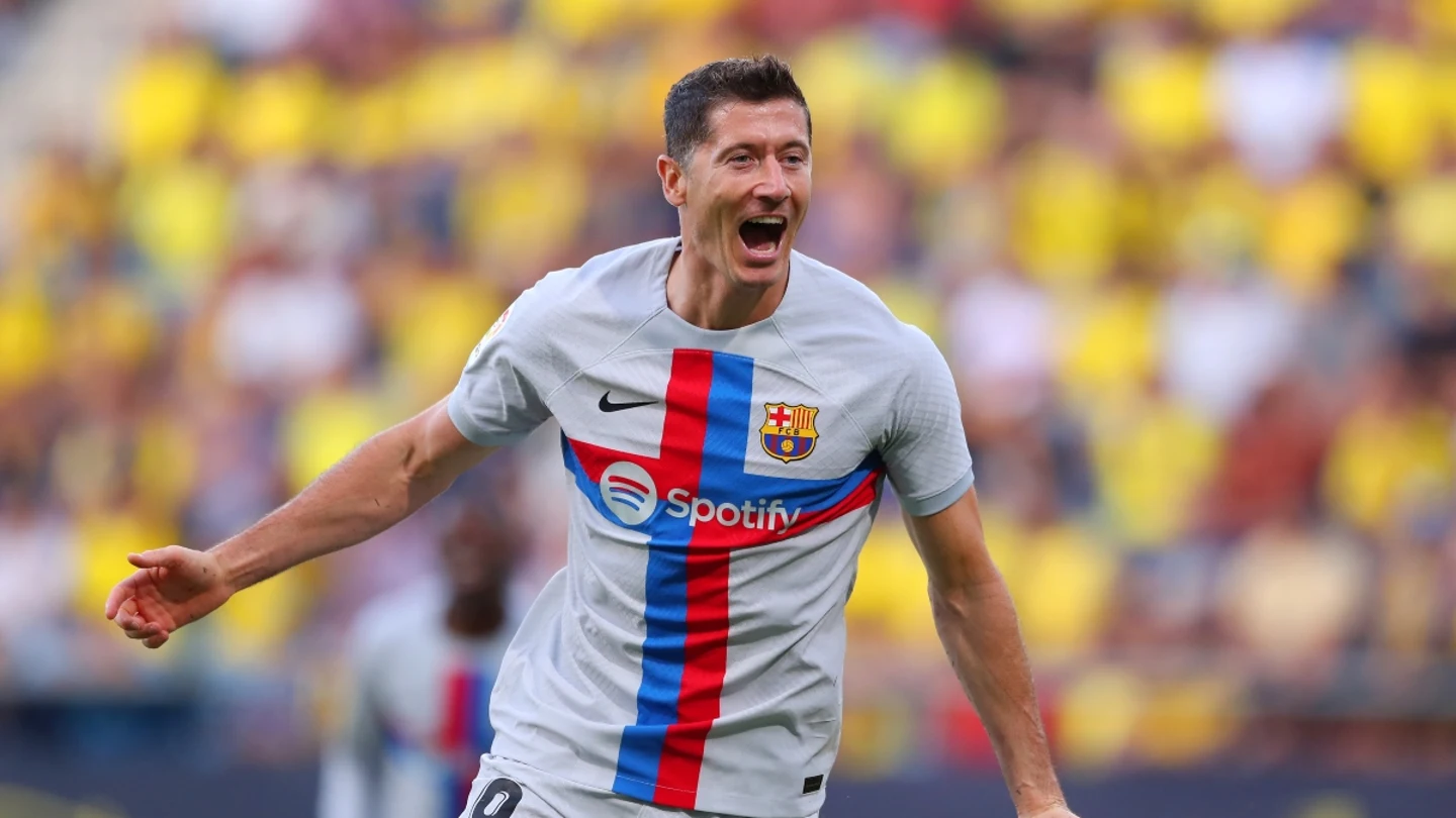 Robert Lewandowski celebra su gol ante el Cádiz Robert Lewandowski celebra su gol ante el Cádiz