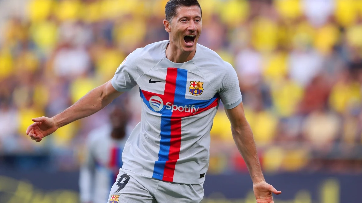 Robert Lewandowski celebra su gol ante el Cádiz