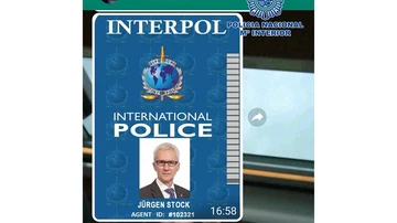 La Policía Nacional alerta de una nueva estafa: si recibes un correo de la Interpol, no respondas