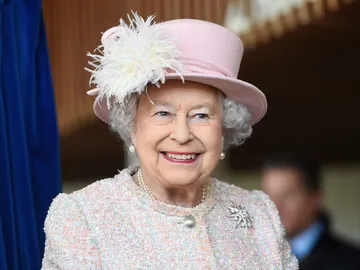 La reina Isabel II La reina Isabel II