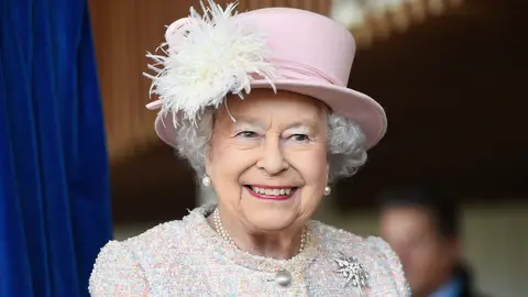 La reina Isabel II La reina Isabel II