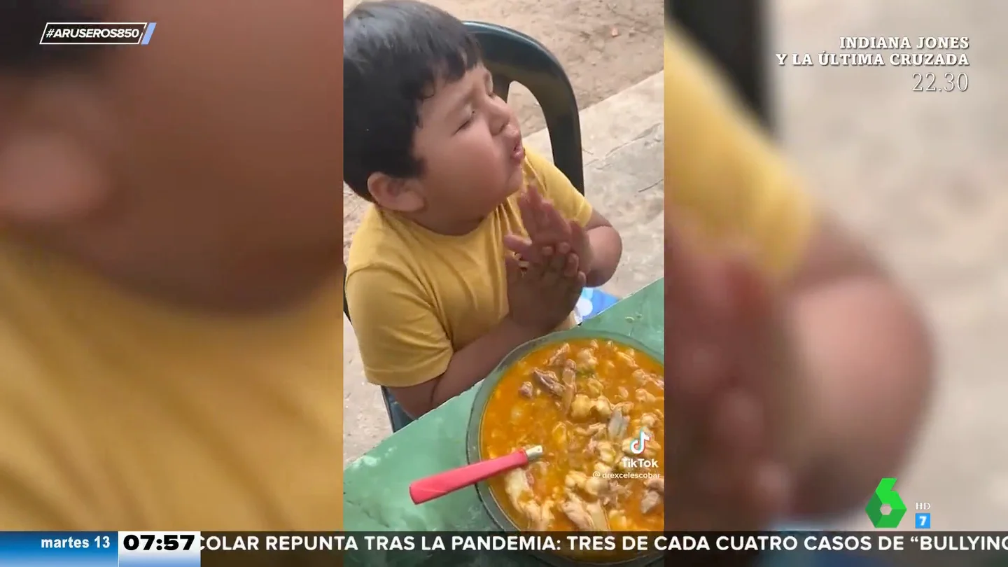 "Una rica patatita con lechuga y cebollita": así define este niño su 'platazo' de cocido "Una rica patatita con lechuga y cebollita": así define este niño su 'platazo' de cocido