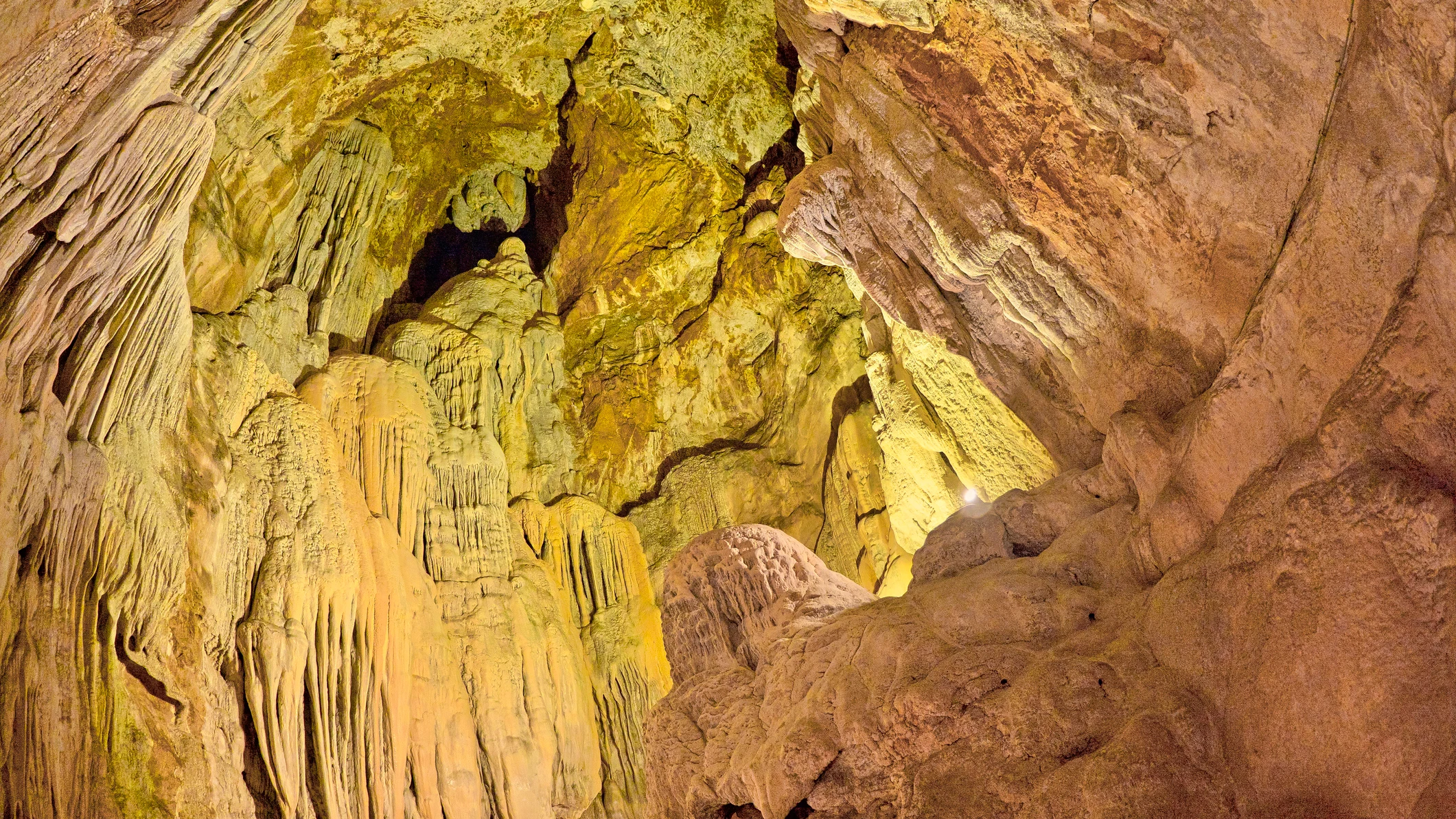 Cueva de las Güixas, Huesca Cueva de las Güixas, Huesca