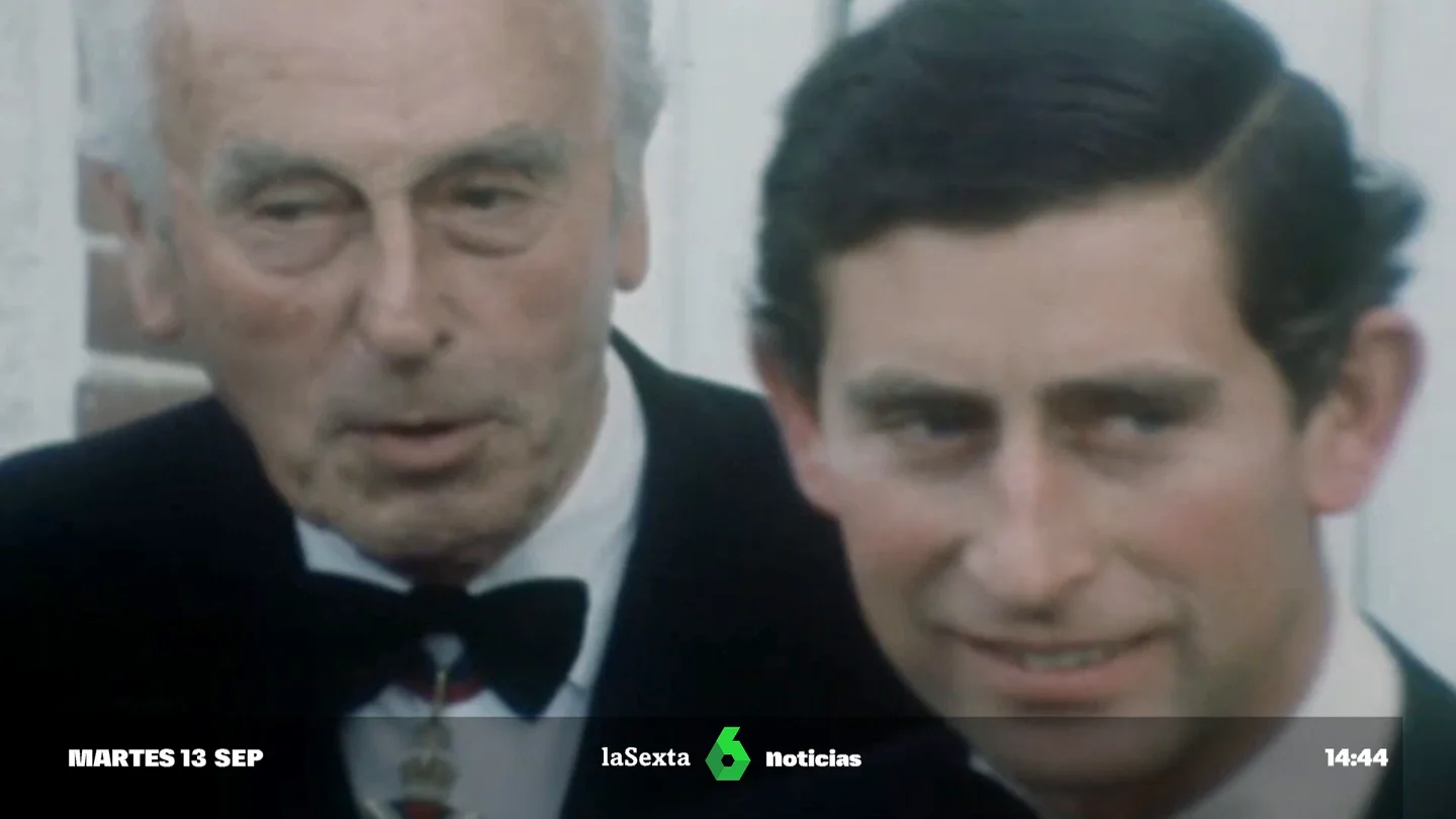 Carlos III y Lord Mountbatten Carlos III y Lord Mountbatten