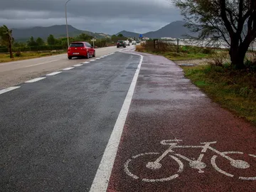 Carril bici en la carretera Carril bici en la carretera