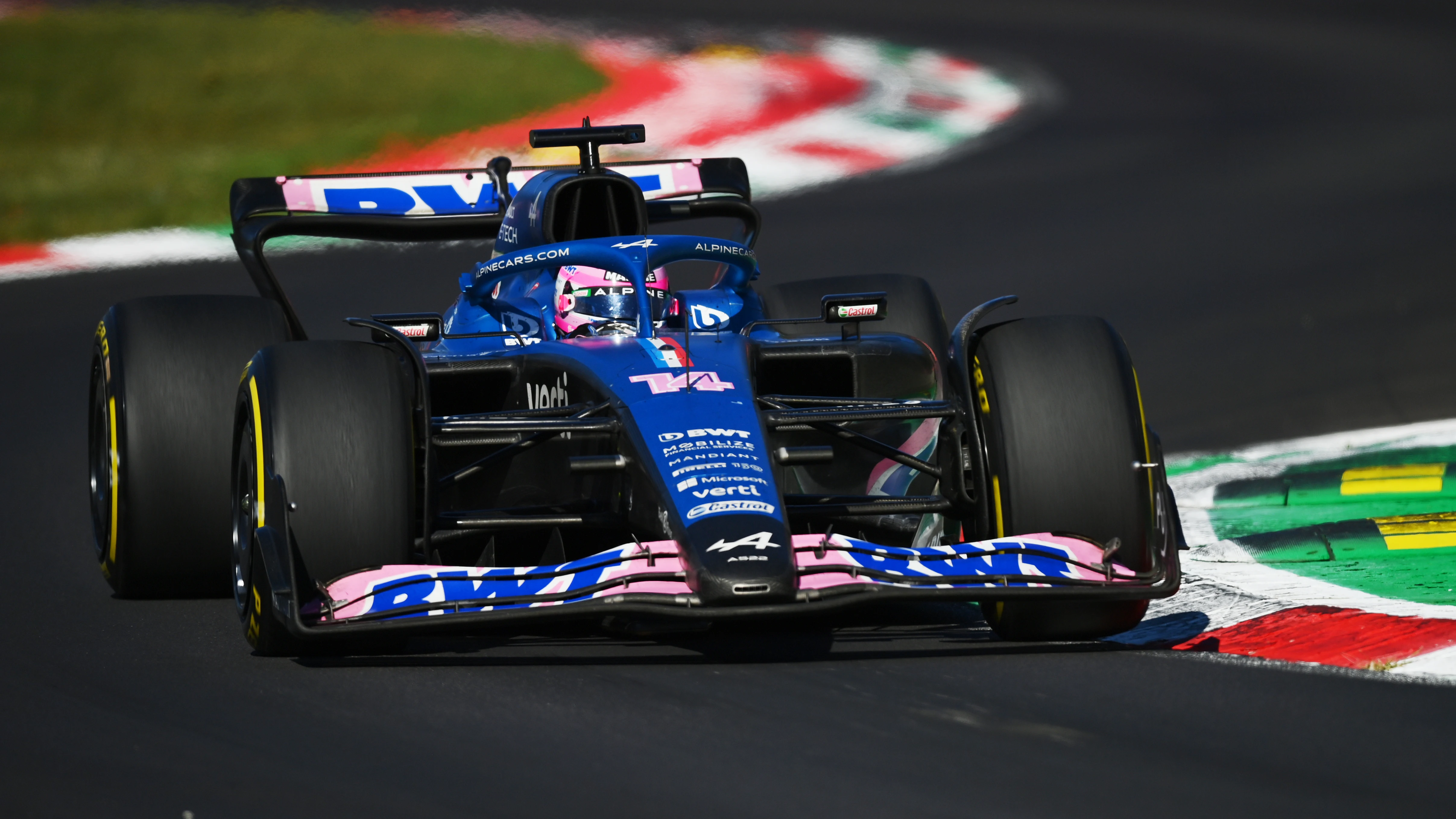 El Alpine de Fernando Alonso durante el GP de Italia