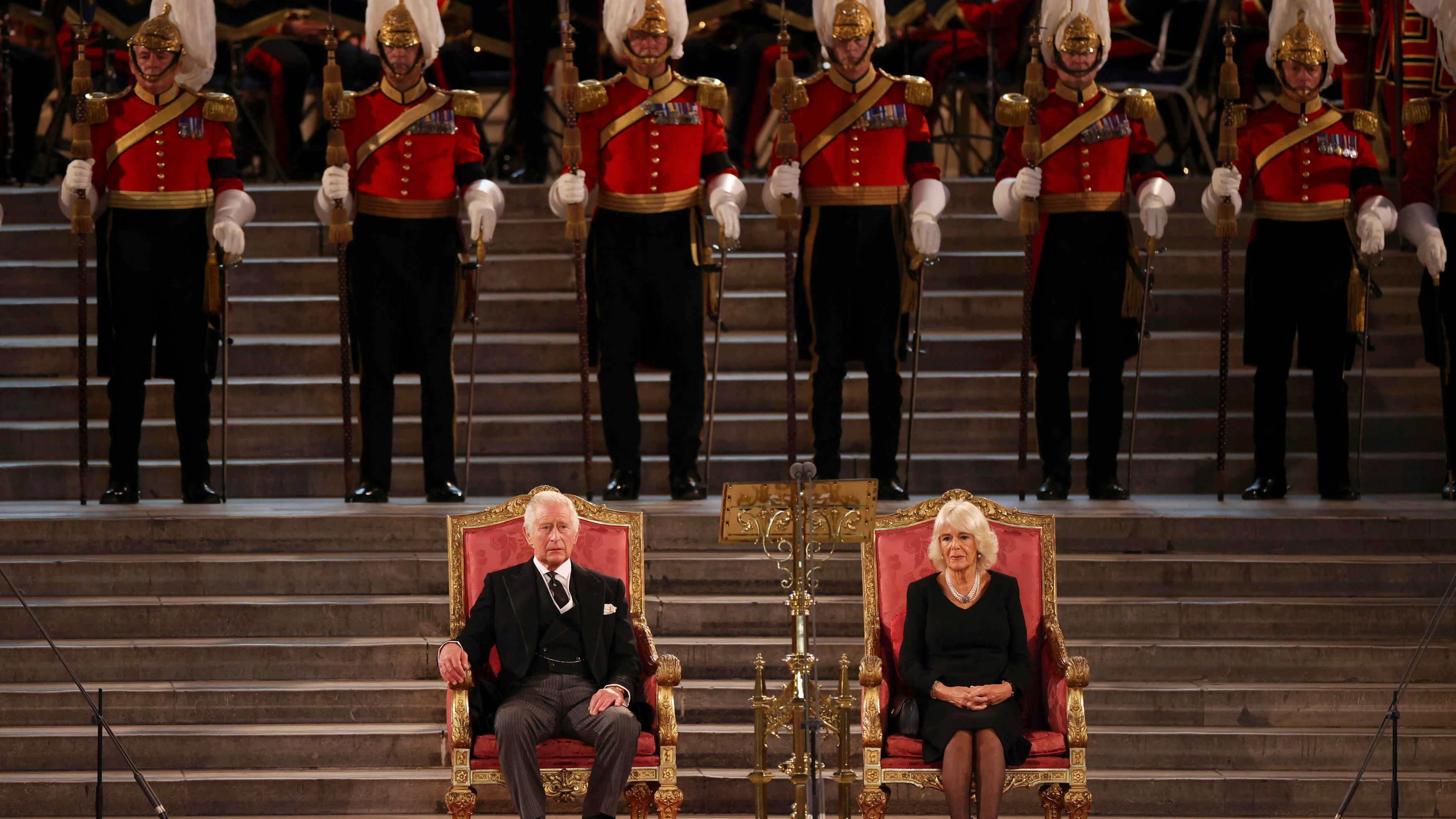 Carlos III y Camila en Westminster 