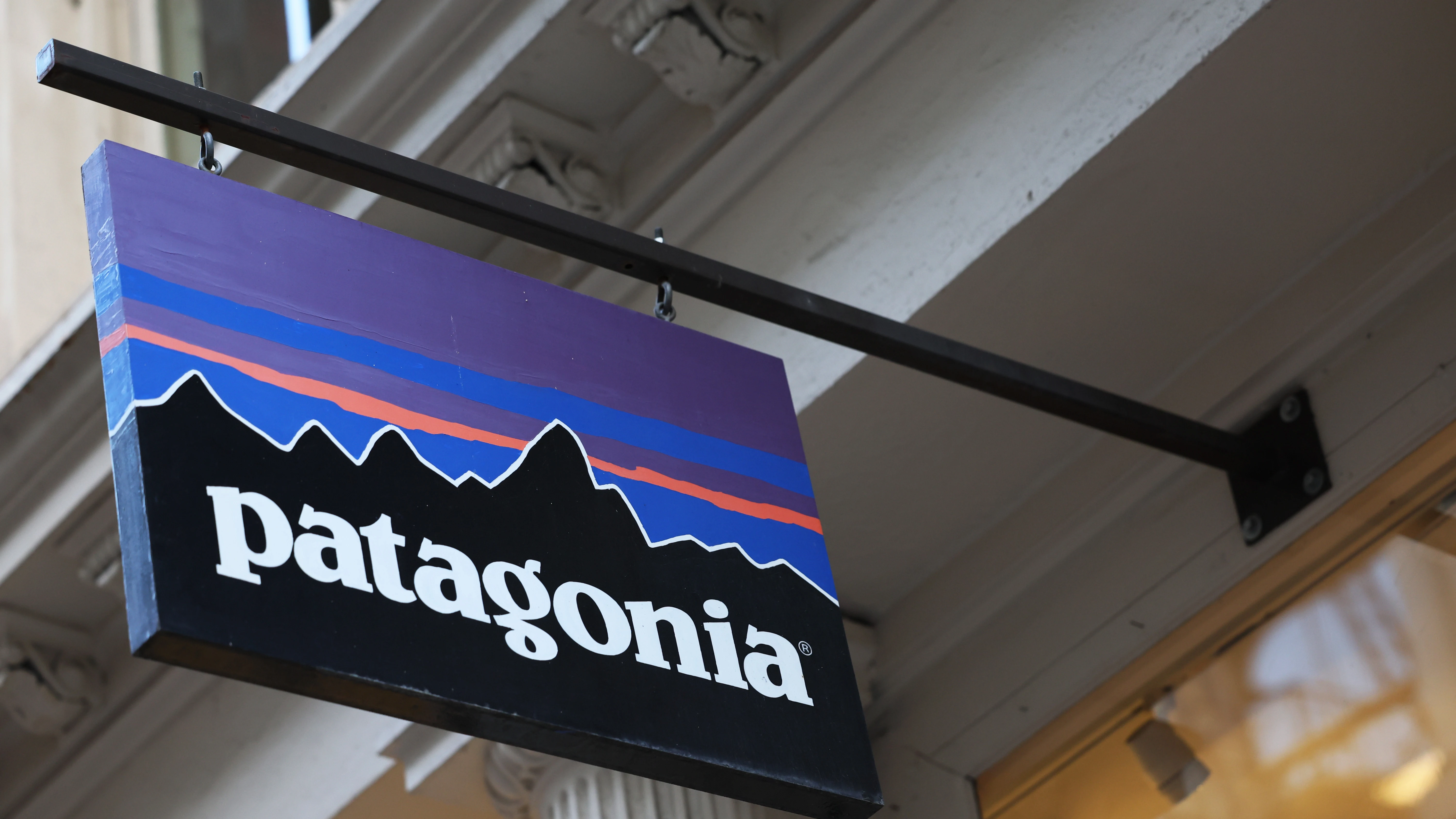 Patagonia contra el cambio climático: el dueño de la marca de ropa dona su empresa por el medio ambiente 