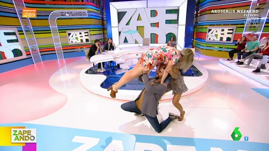 Dani Mateo intenta levantar a Valeria Ros a lo Dirty Dancing y sucede esto: "Qué daño me he hecho por gilipollas" Dani Mateo intenta levantar a Valeria Ros a lo Dirty Dancing y sucede esto: "Qué daño me he hecho por gilipollas"