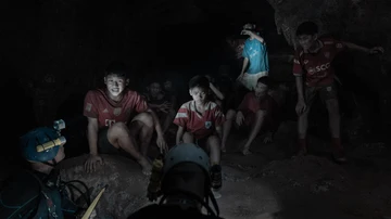 Escena de la serie 'Rescate en una cueva de Tailandia'