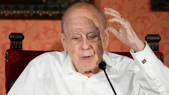 Jordi Pujol recibe el alta hospitalaria tras sufrir un ictus Jordi Pujol recibe el alta hospitalaria tras sufrir un ictus