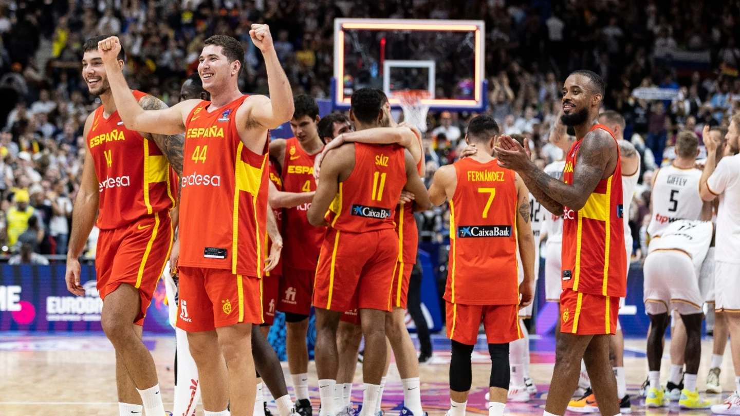 España celebra la victoria ante Alemania en el Eurobasket España celebra la victoria ante Alemania en el Eurobasket
