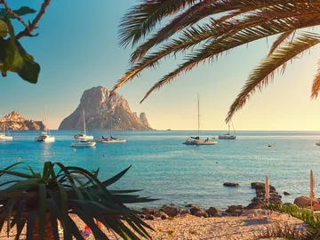 Cala D'Hort en Ibiza y Es Vedrà Cala D'Hort en Ibiza y Es Vedrà