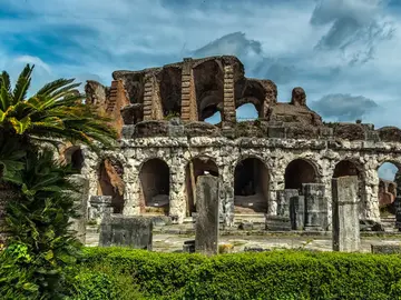 Anfiteatro de Capua: el segundo anfiteatro romano más grande del mundo  Anfiteatro de Capua: el segundo anfiteatro romano más grande del mundo