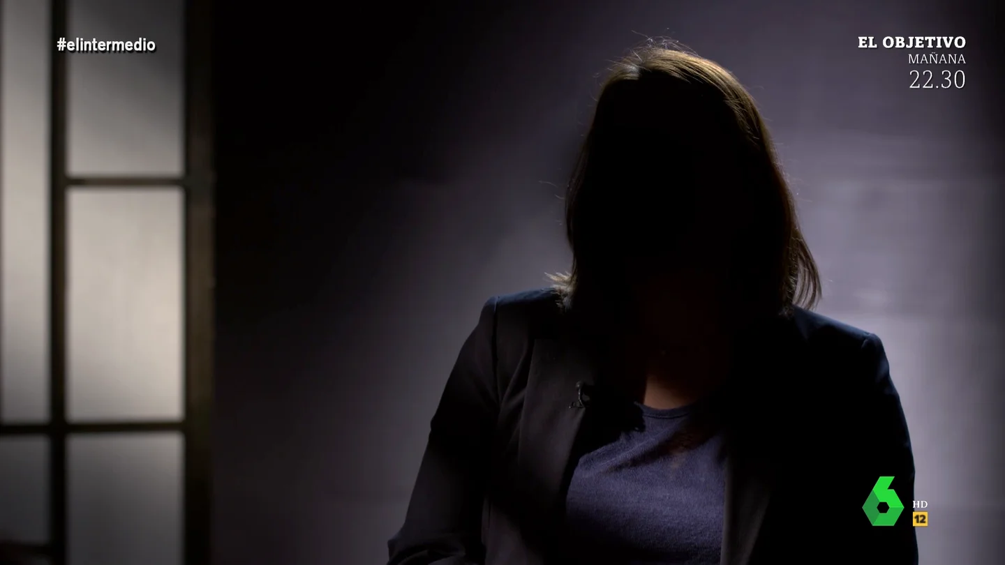 Las indignantes preguntas a una joven cuando denunció una violación por sumisión química: "Me preguntaron si llevaba sujetador o no" Las indignantes preguntas a una joven cuando denunció una violación por sumisión química: "Me preguntaron si llevaba sujetador o no"