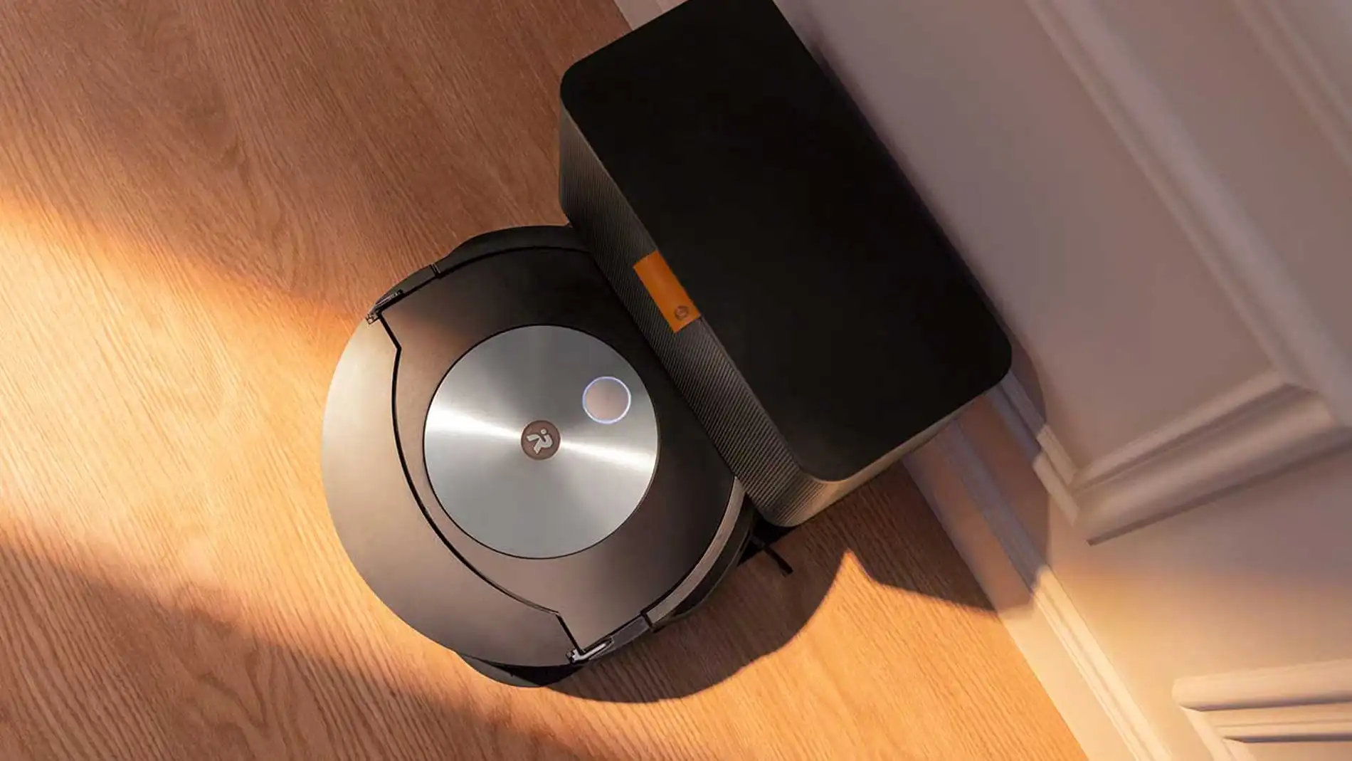 Roomba i7+, análisis: el robot aspirador que se LIMPIA SÓLO 