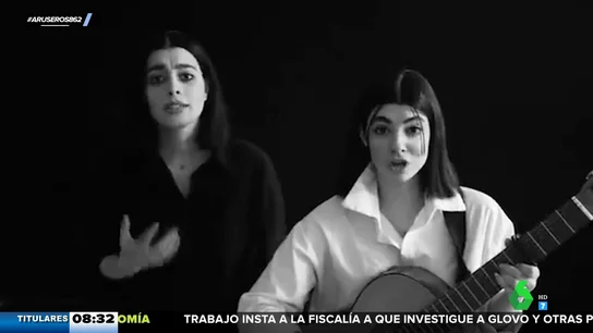 Una emotiva versión del 'Bella ciao' se convierte en el himno de la revuelta de las mujeres en Irán Una emotiva versión del 'Bella ciao' se convierte en el himno de la revuelta de las mujeres en Irán
