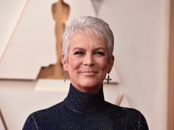 Jamie Lee Curtis will not attend the Oscars dinner because she “goes to bed early”: “Nothing good happens after 9”