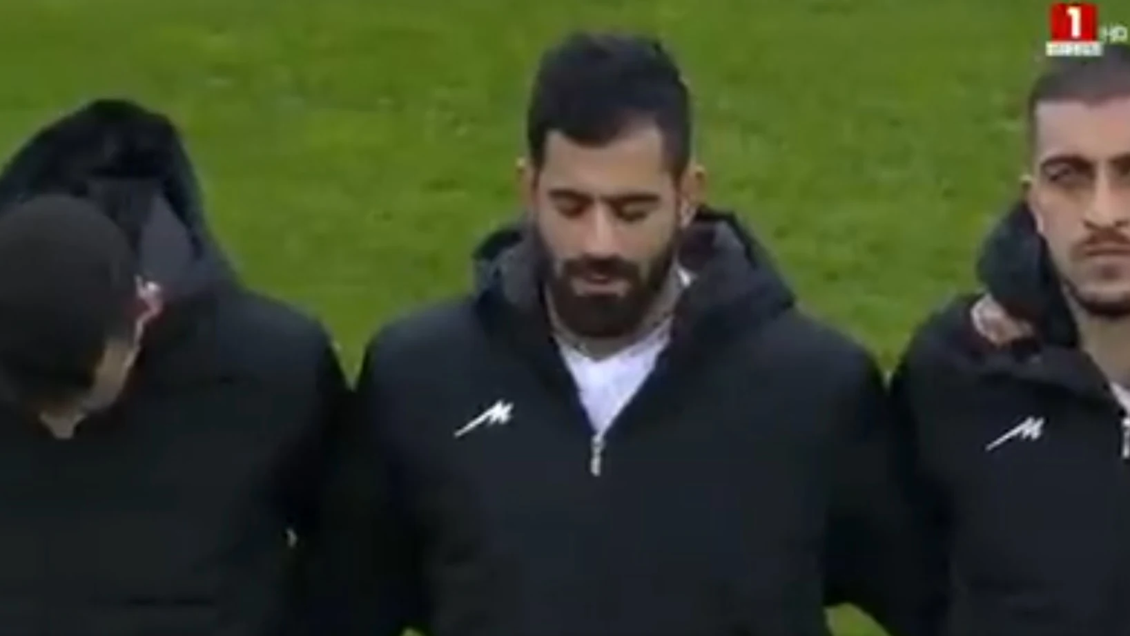 Los jugadores iraníes, con chaquetas sin el escudo