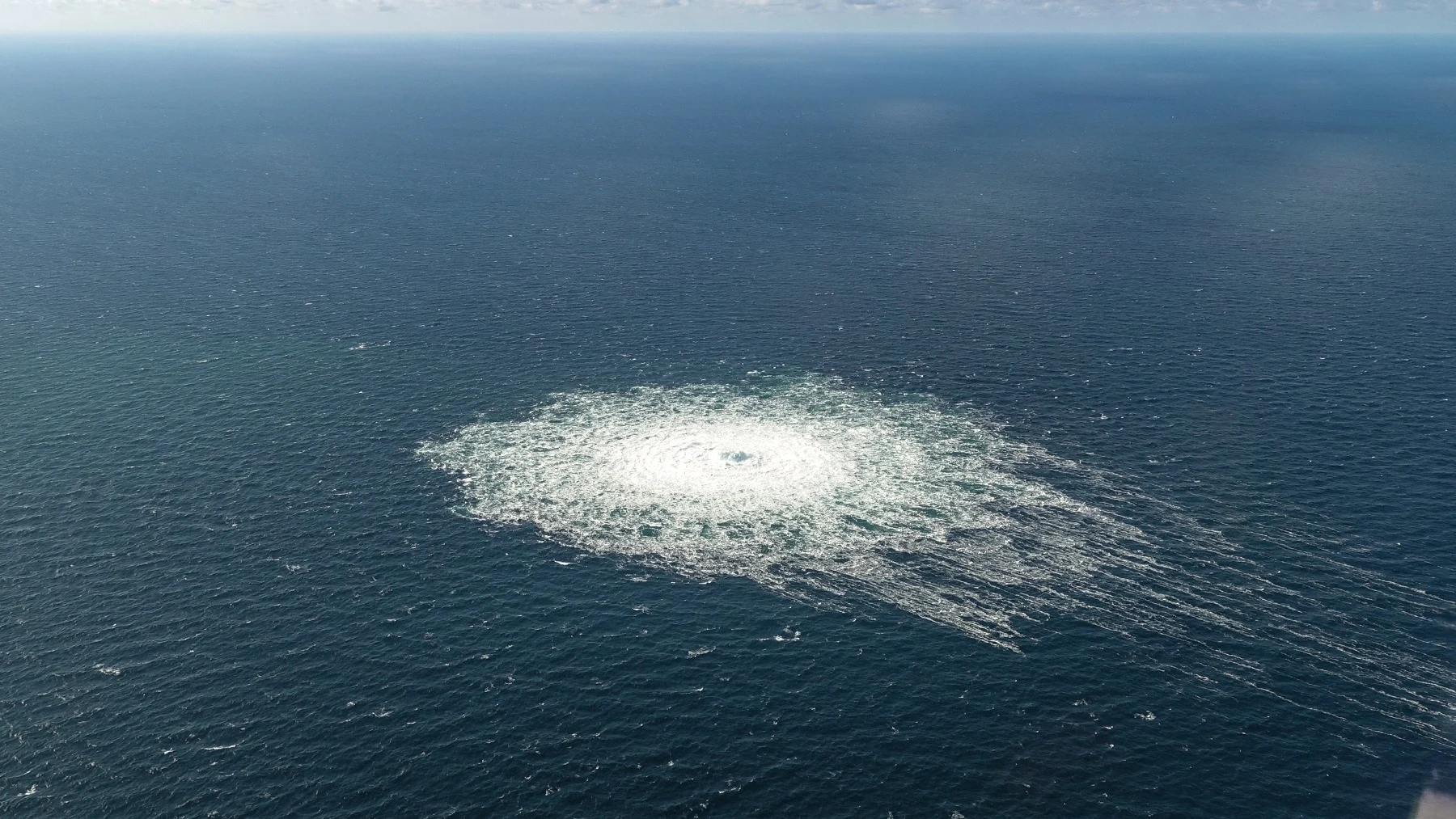 Imagen aérea de la fuga del Nord Stream 2