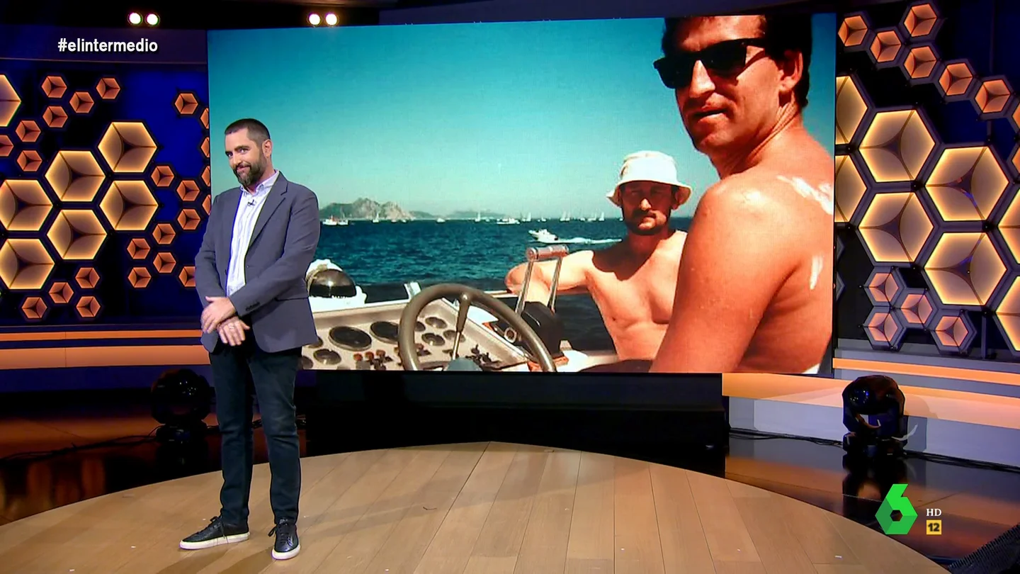 Dani Mateo alucina con cómo Feijóo es un experto en pescados: "El que iba en el barco no era un narco sino el Capitán Pescanova" Dani Mateo alucina con cómo Feijóo es un experto en pescados: "El que iba en el barco no era un narco sino el Capitán Pescanova"