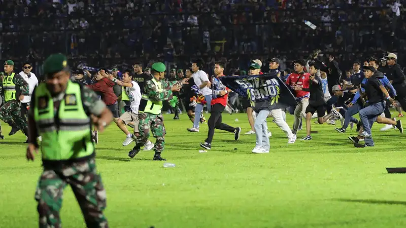 Tragedia en Indonesia: mueren al menos 174 personas durante unos disturbios tras un partido de fútbol