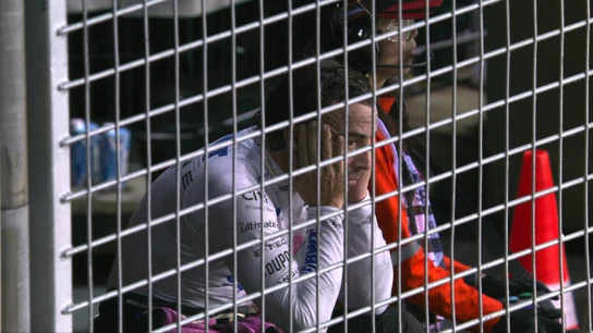 Fernando Alonso, tras abandonar en Singapur Fernando Alonso, tras abandonar en Singapur