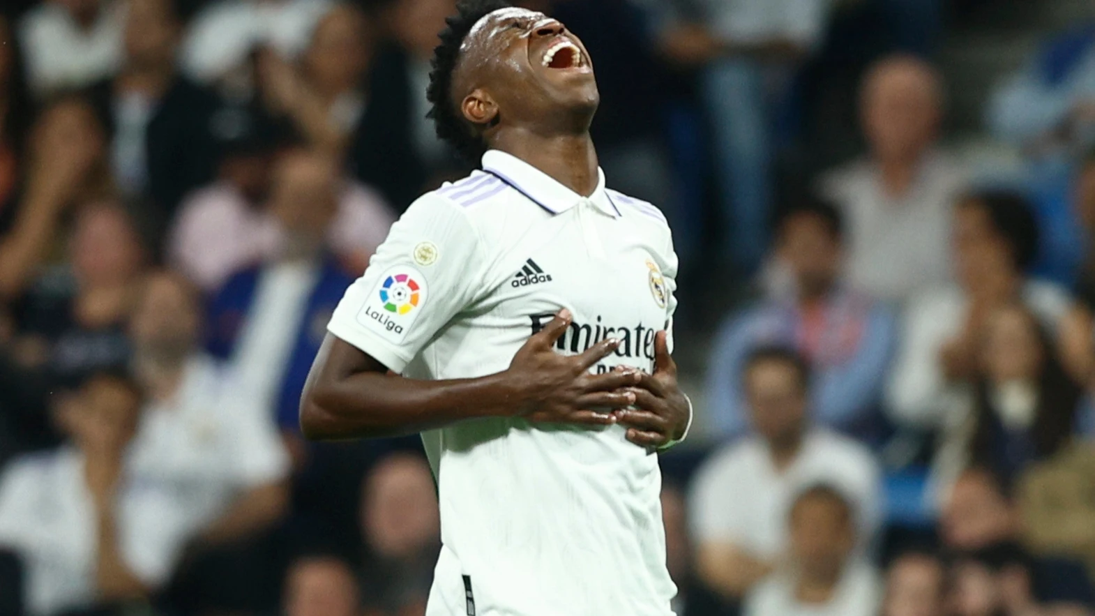 Vinicius se lamenta tras una acción