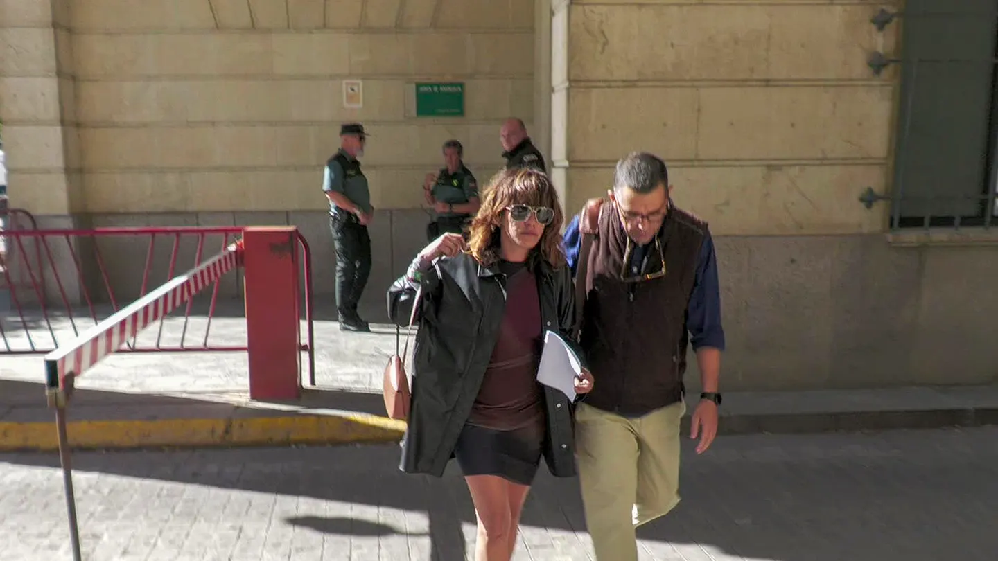 María León se pronuncia tras su detención: "Niego haber agredido a nadie. He sido víctima de un abuso policial" María León se pronuncia tras su detención: "Niego haber agredido a nadie. He sido víctima de un abuso policial"
