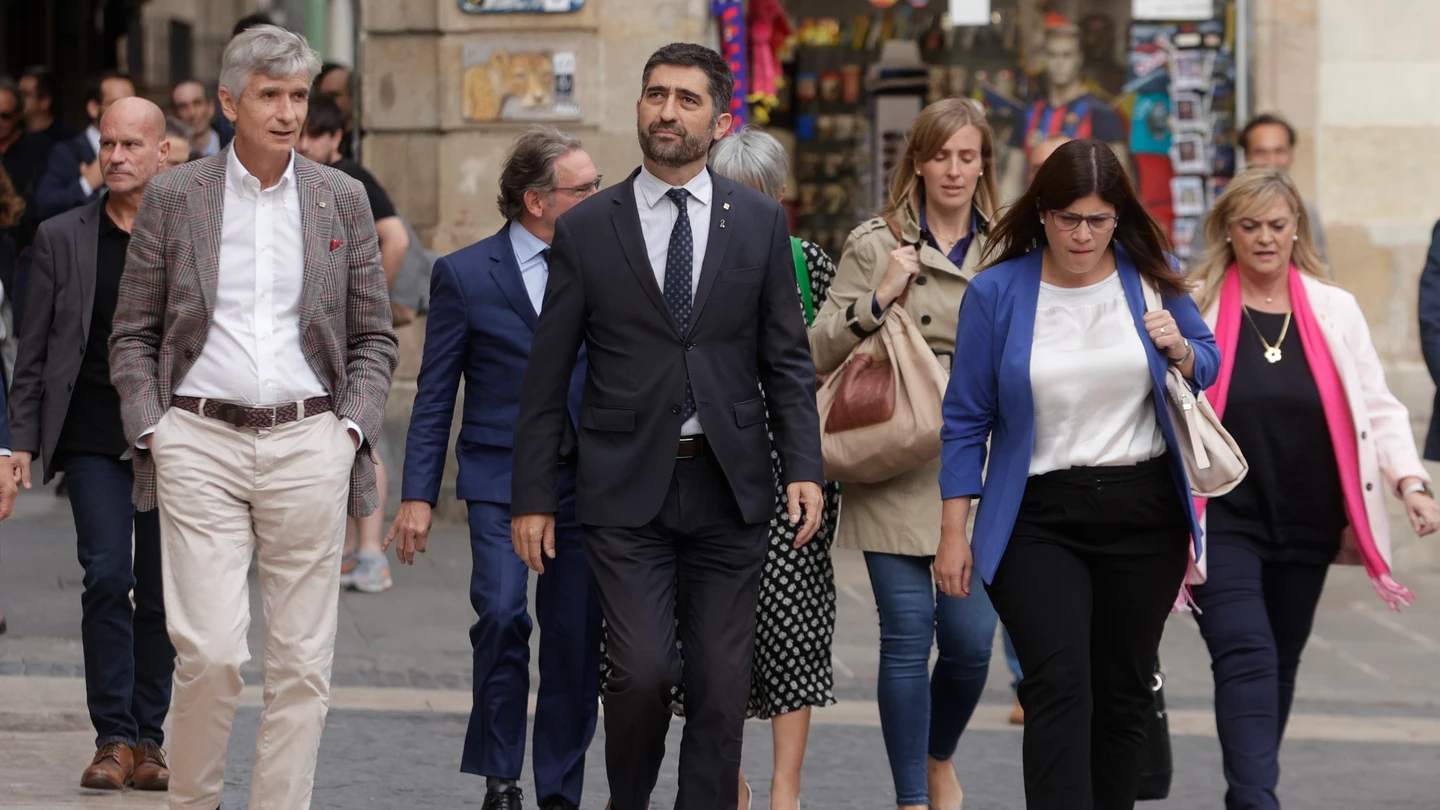 El exvicepresident Jordi Puigneró acompañado del conseller de Salut, Argimon, y Geis, responsable de Investigación. El exvicepresident Jordi Puigneró acompañado del conseller de Salut, Argimon, y Geis, responsable de Investigación.