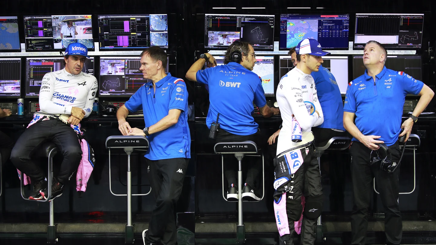 Fernando Alonso y Esteban Ocon Fernando Alonso y Esteban Ocon