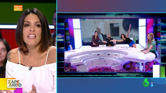 El momento en el que a Lorena Castell se le ven las bragas en directo: "Lo fuerte hubiese sido que no llevara" El momento en el que a Lorena Castell se le ven las bragas en directo: "Lo fuerte hubiese sido que no llevara"