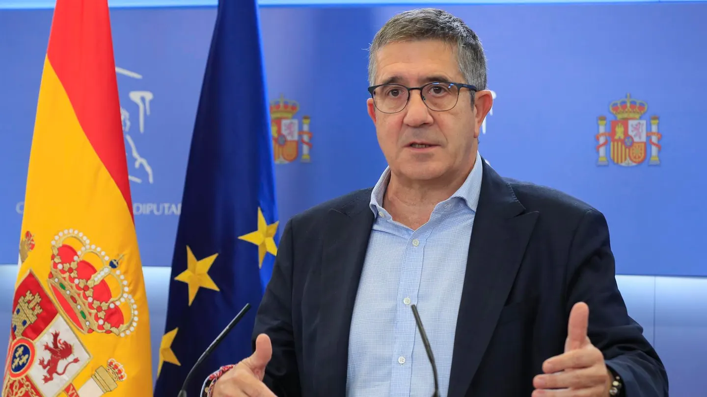 El portavoz del PSOE en el Congreso, Patxi López Patxi López: "Me ha sorprendido Feijóo porque venía con ese aura de buen gestor y no lo está demostrando para nada"