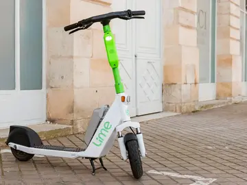 Los patinetes eléctricos que se apagan al pisar la acera ya son realidad en España Los patinetes eléctricos que se apagan al pisar la acera ya son realidad en España