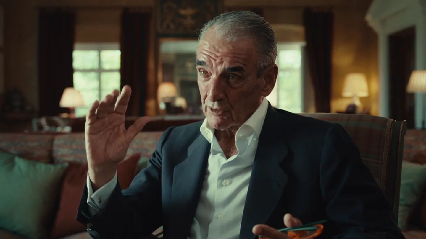 Mario Conde confiesa cómo intervino a petición del rey Juan Carlos para parar una portada de El País sobre la Casa Real Mario Conde confiesa cómo intervino a petición del rey Juan Carlos para parar una portada de El País sobre la Casa Real