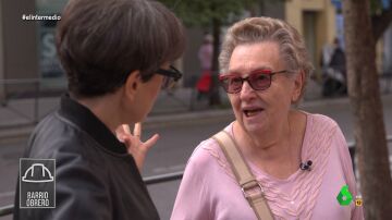 Una anciana de un barrio obrero, indignada con el precio del dentista: "Luego dicen que la gente mayor llevamos la boca sin arreglar"