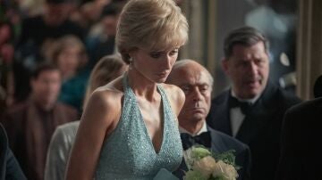 Elizabeth Debicki as Lady Di in a scene from 'The Crown' that recreates Lady Di's arrival alone at an event.