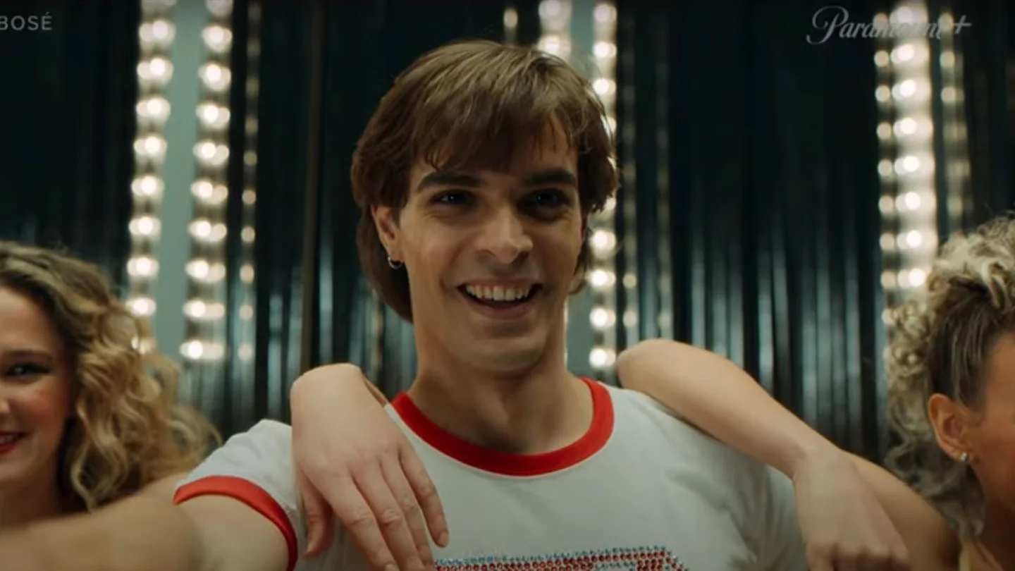 José Pastor interpreta a un joven Miguel Bosé, en 'Bosé'. José Pastor interpreta a un joven Miguel Bosé, en 'Bosé'.
