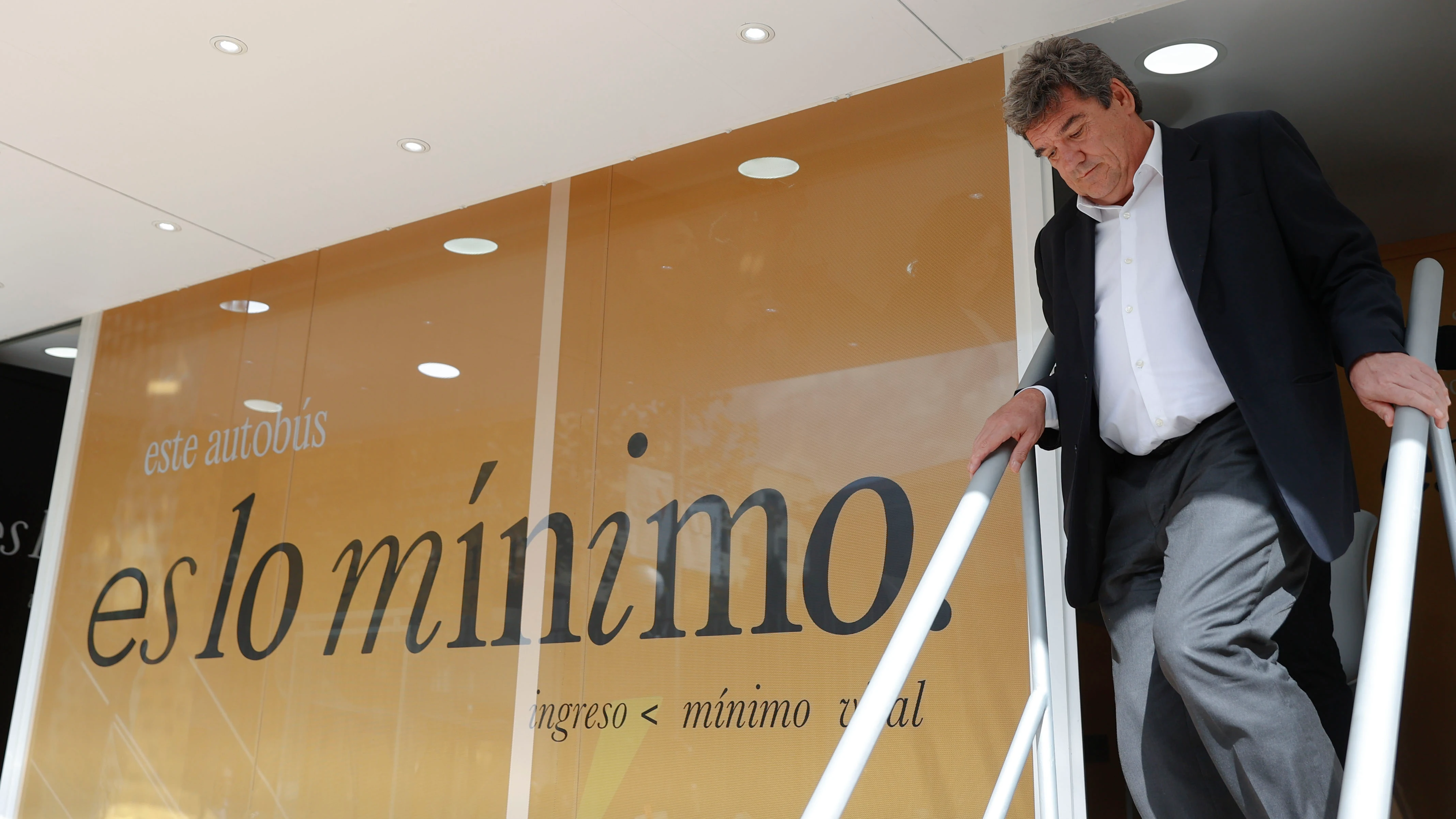 El autobús del ingreso mínimo vital (IMV) recorre España: esta es la ruta para dar a conocer la medida