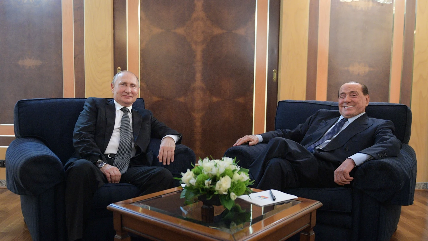 Putin y Berlusconi en una imagen de archivo (4 de julio de 2019). Putin y Berlusconi en una imagen de archivo (4 de julio de 2019).
