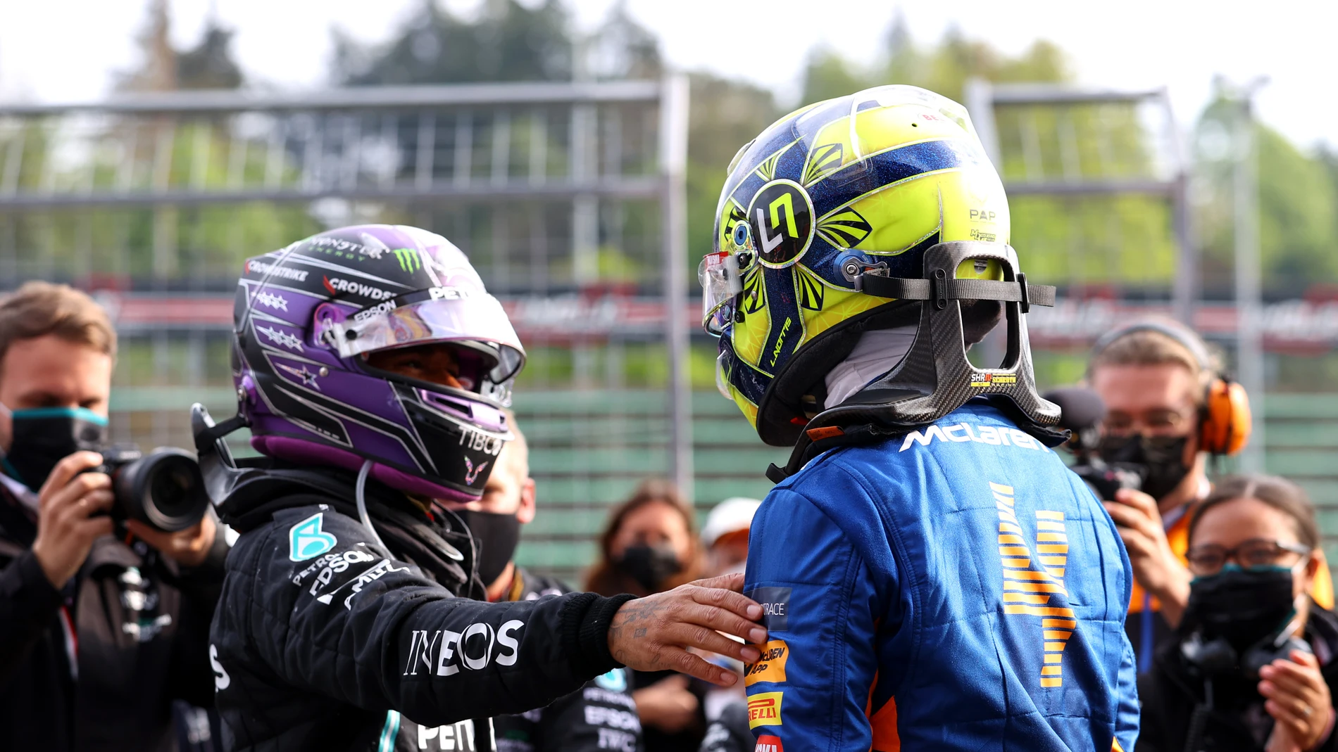 Lewis Hamilton y Lando Norris
